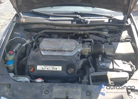 2011 Honda Accord 3.5 Ex-L z USA, uszkodzony, nr VIN 1HGCP3F85BA021206